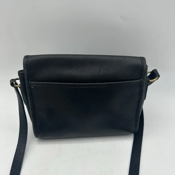 Vintage‎ Coach Devon Crossbody Bag Black Leather Handbag No 0255 235 - Picture 2 of 15